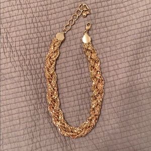 NWOT GOLD EXPRESS NECKLACE
